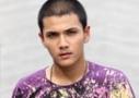 หนุ่มหล่อเข้มหน้าใหม่ หมู-ธีรภัทร์