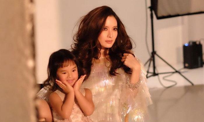 นานแค่ไหนที่ไม่ได้เห็น แอฟ ทักษอร ลุคนี้