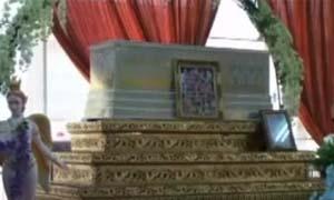 แฟนเพลงแห่เคลื่อนศพสายัณห์ ไปวัดป่าเลไลย์